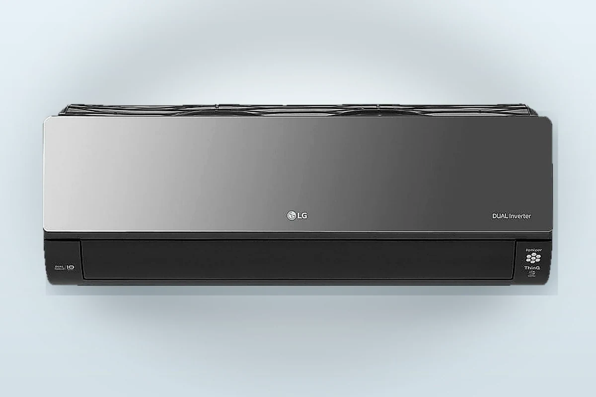 LG ARTCOOL Mirror Czarne szkło lustrzane — widok urządzenia